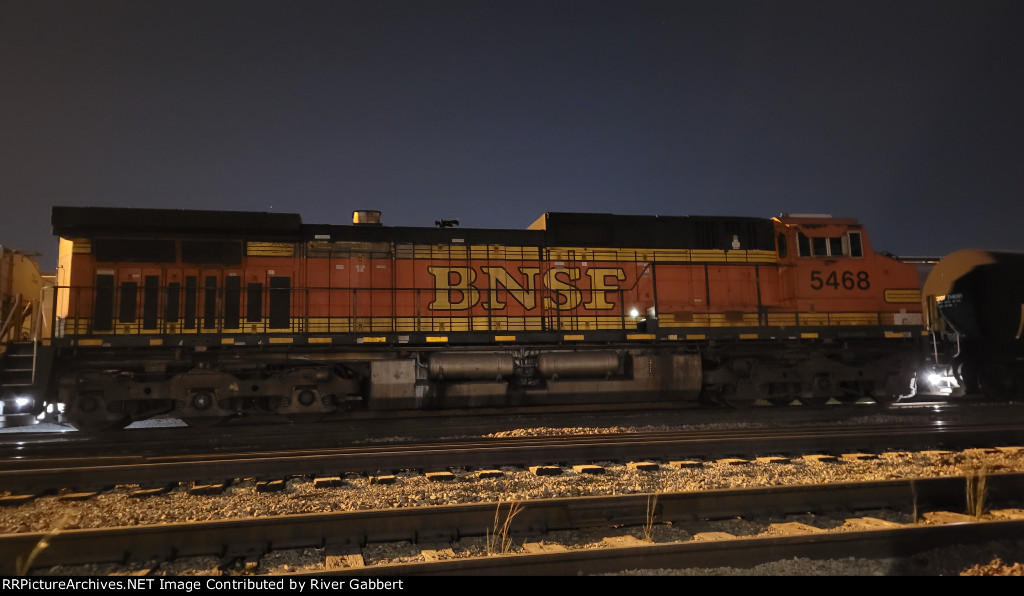 BNSF 5468